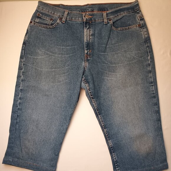 Levi's 515 Capris Size 16 High Rise Straight Leg Medium Wash - Picture 2 of 9